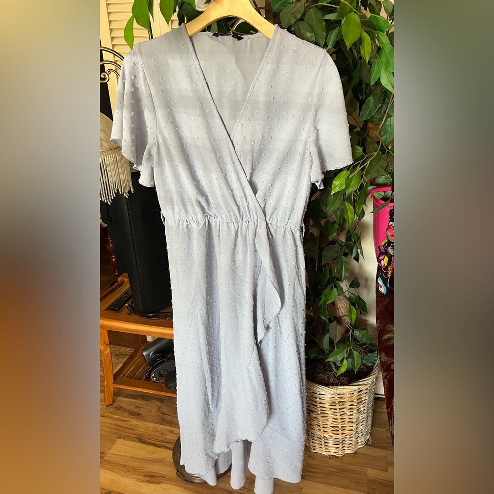 Simplee Apparel Gray V-Neck Flutter Sleeve Sundress